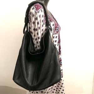 MUST HAVE & BRAND NEW Ladies Tote OROTON Kiera Large Hobo Handbag MUST HAVE & BRAND NEW Ladies Tote OROTON Kiera Large Hobo Handbag